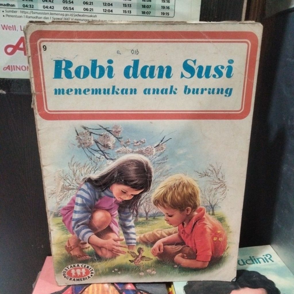 Tini Robi dan Susi menemukan anak burung