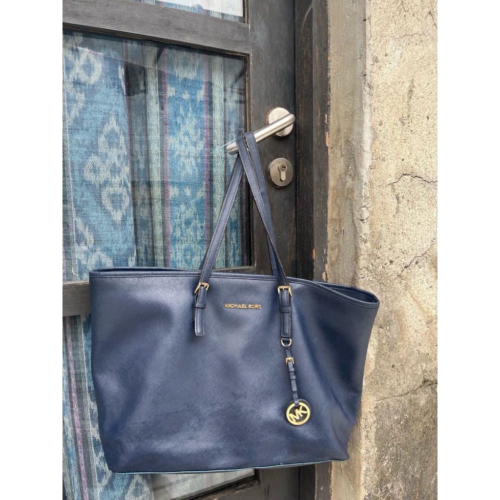 Tas Michael Kors Saffiano Leather Navy Biru tua// Totebag wanita