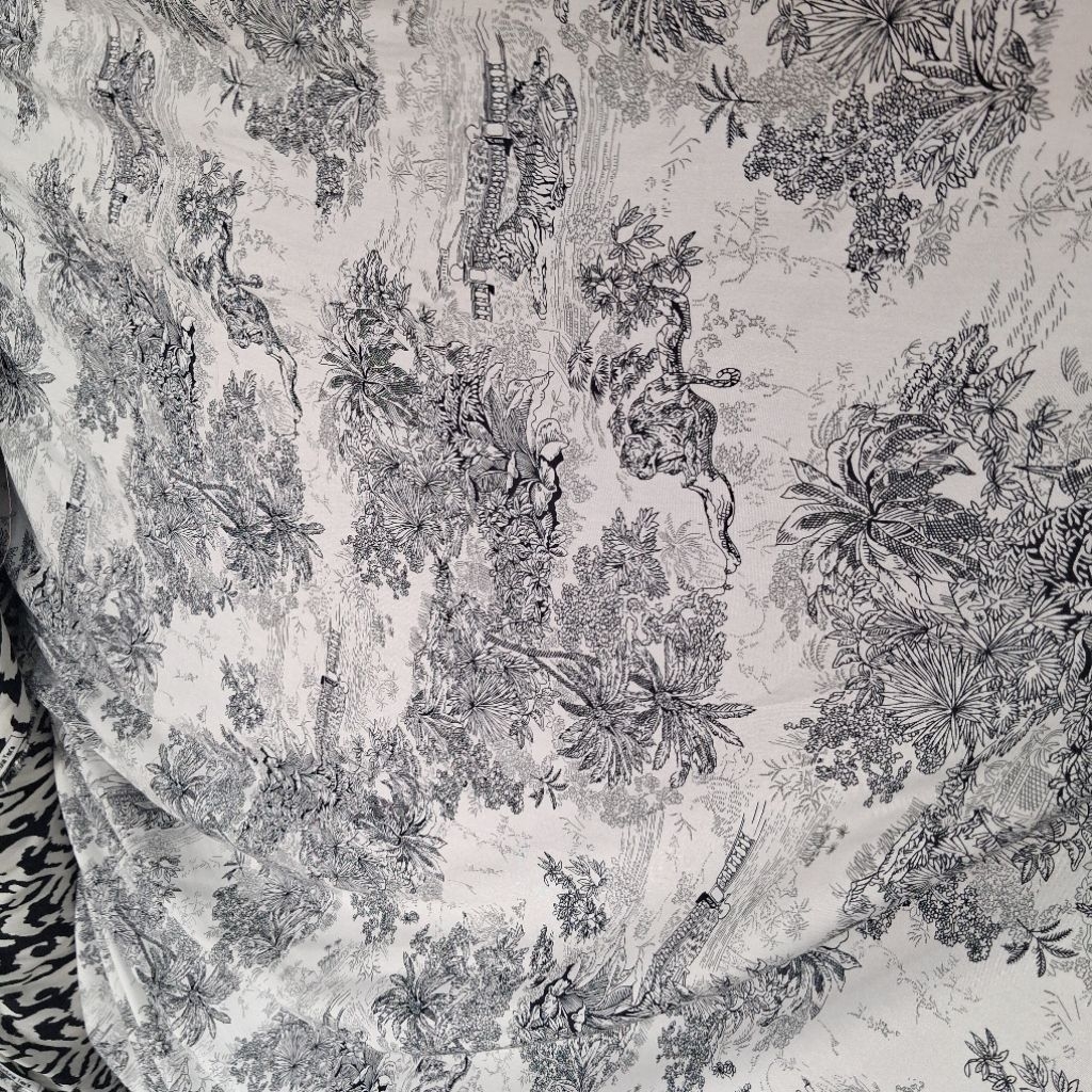 (harga 0,5/M) kain katun rayon viscose premium motif lukisan sketsa best seller untuk daster // tuni