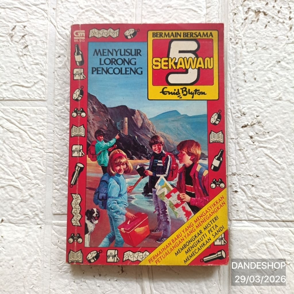 Bermain Bersama 5 Sekawan Enid Blyton - Menyusur Lorong Pencoleng - Buku Bekas Preloved