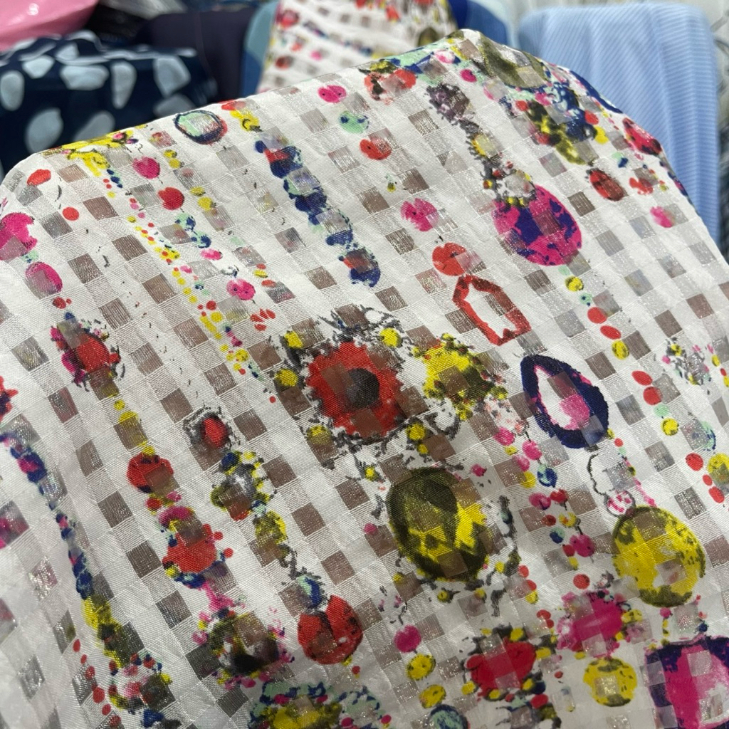 kain organza motif karakter premium - kain organza kotak embos - kain organza korea - kain organza m