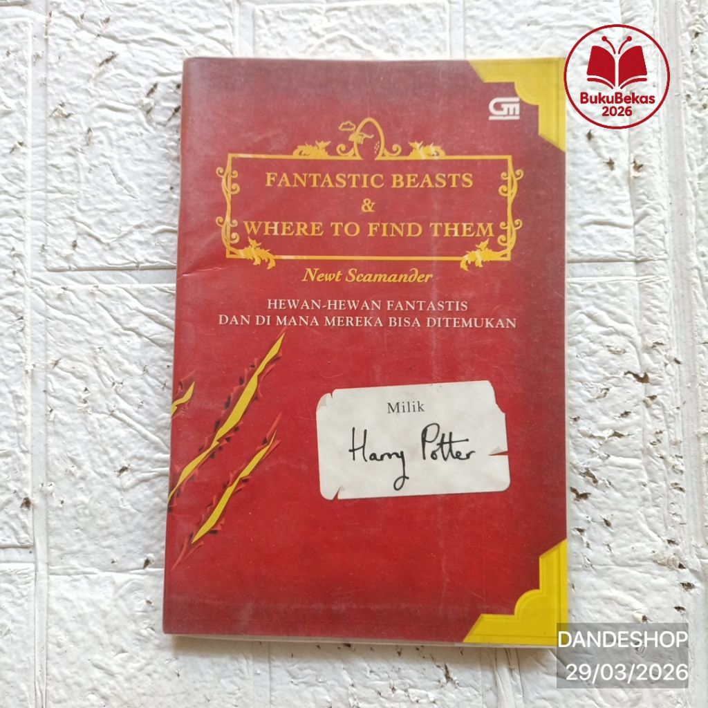 Fantastic Beast & Where To Find Them - Newt Scamander # Buku Bekas Preloved