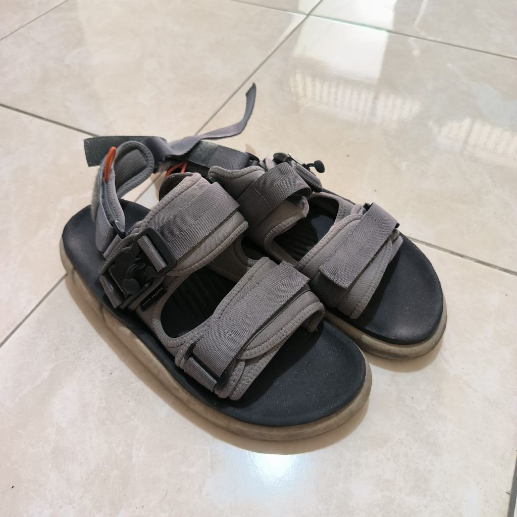 hijack sandal sendal original