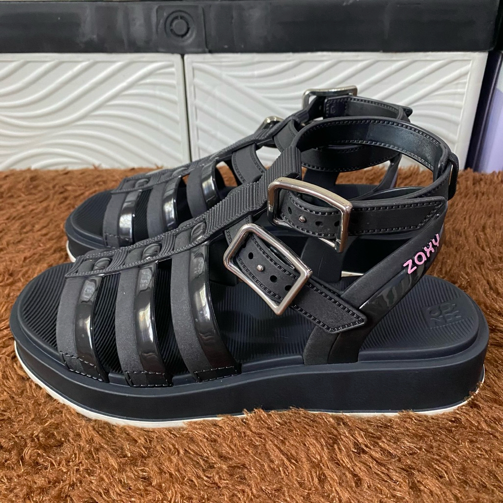 (Preloved) Zaxy sandal wanita