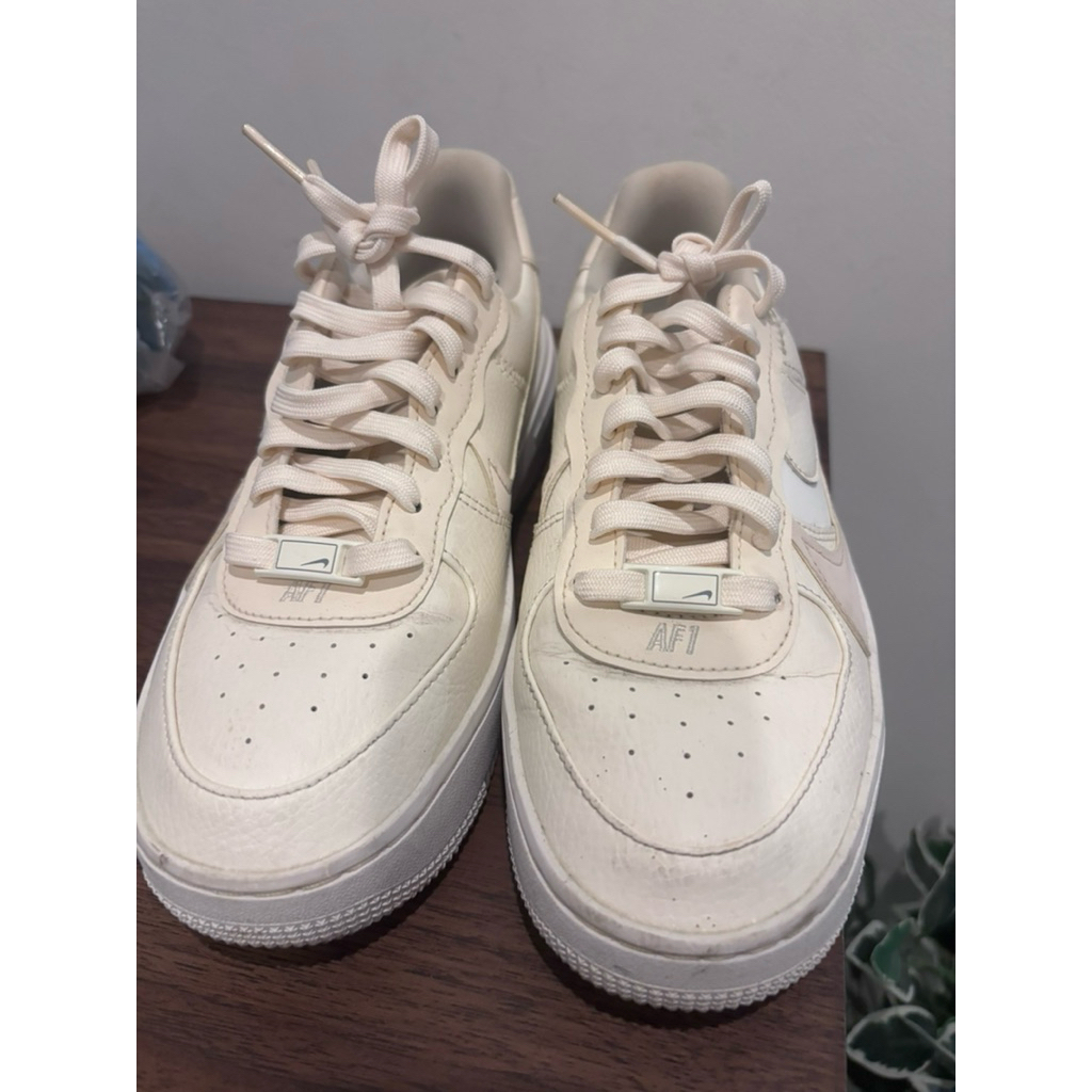 Nike Air force 1 sepatu sneaker wanita preloved