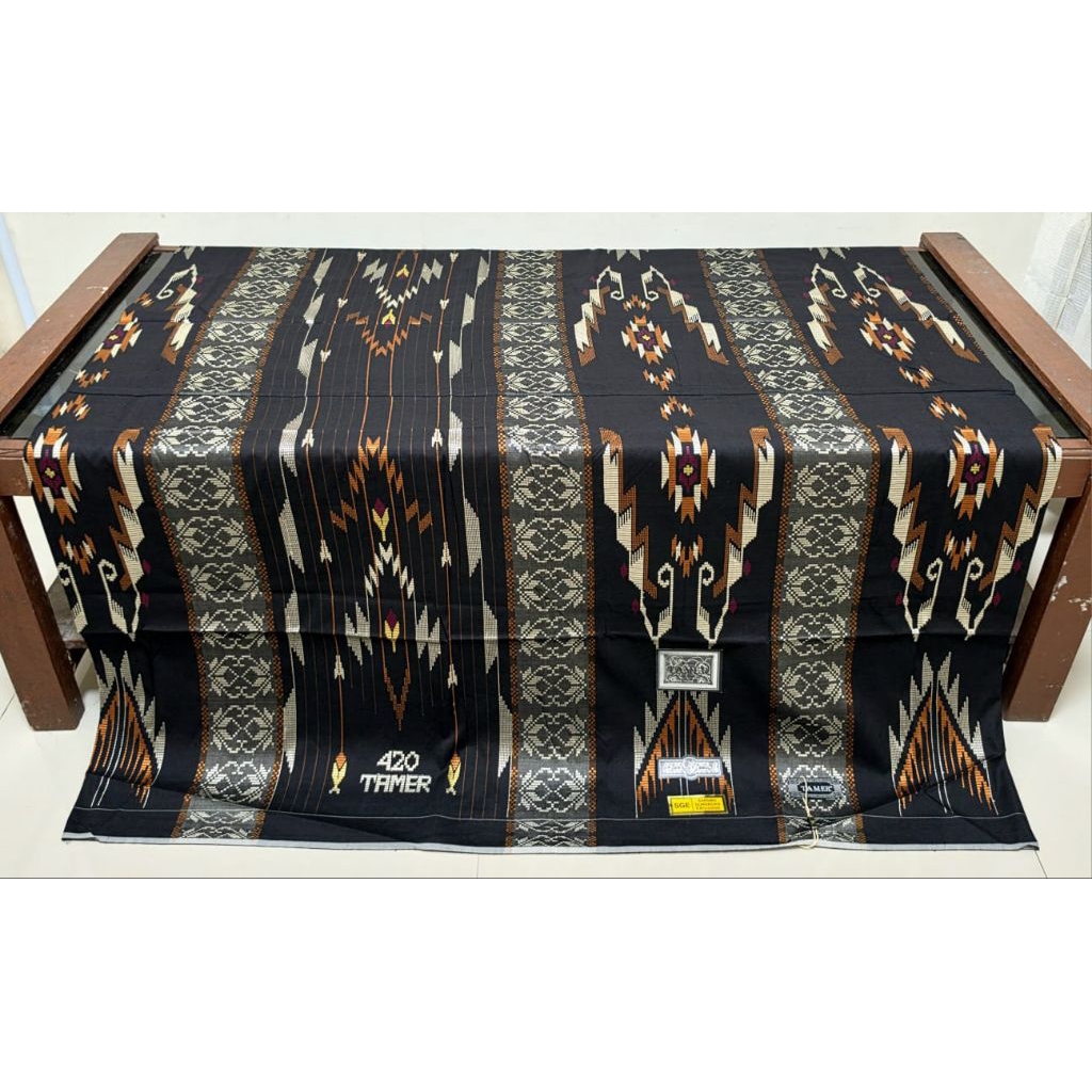 Sarung Tenun Tradisional Tamer 420 SGE Exclusive Full Sutra