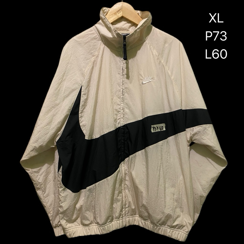 windbreaker big swoosh 3