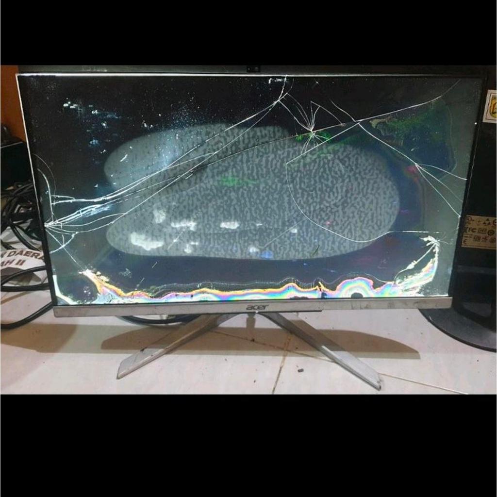 PC aio all in one ACER C22-960 CORE I3-10110U mesin nyala normal minus lcd pecah tanpa HDD dan ram