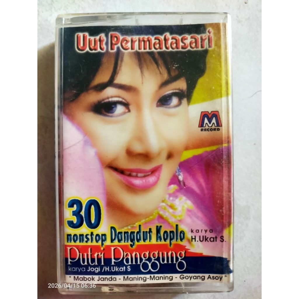 kaset pita UUT PERMATASARI "nonstop dangdut koplo Putri Panggung"
