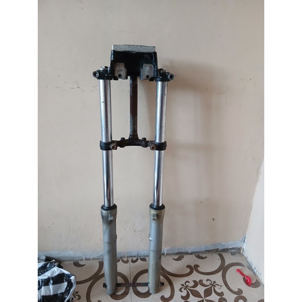 Shok Depan Megapro Primus Ori