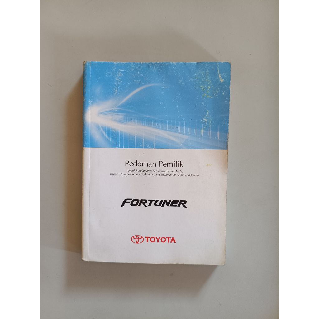 BUKU PEDOMAN PEMILIK MANUAL BOOK TOYOTA FORTUNER ORIGINAL
