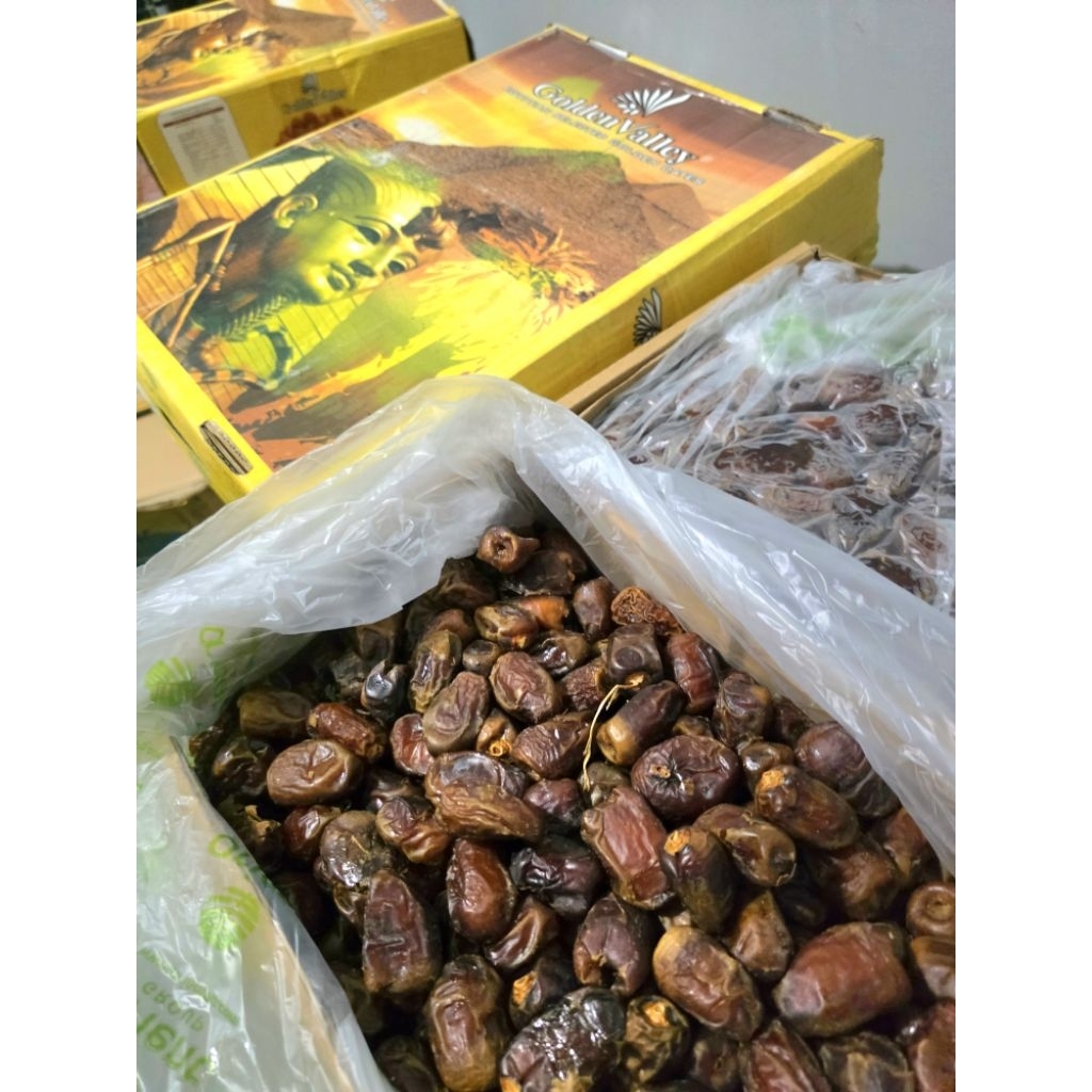 Kurma GOLDEN VALEY Lembut Legit Manis - ZiyadahHerbal.ID