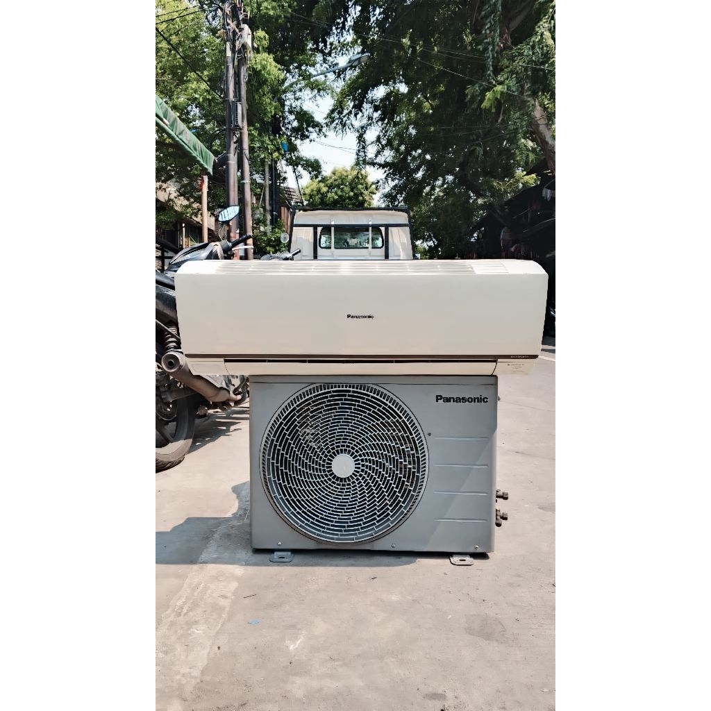 AC Panasonic 1 PK R 32 SECOND + Pasang (free ongkir se-jabotabek)