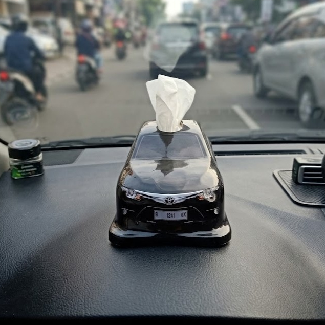 (Vios Gen 3) Tempat Tisu Mobil 3D Bentuk Mobil Asli Untuk Interior, dekorasi, souvenir, dan kado