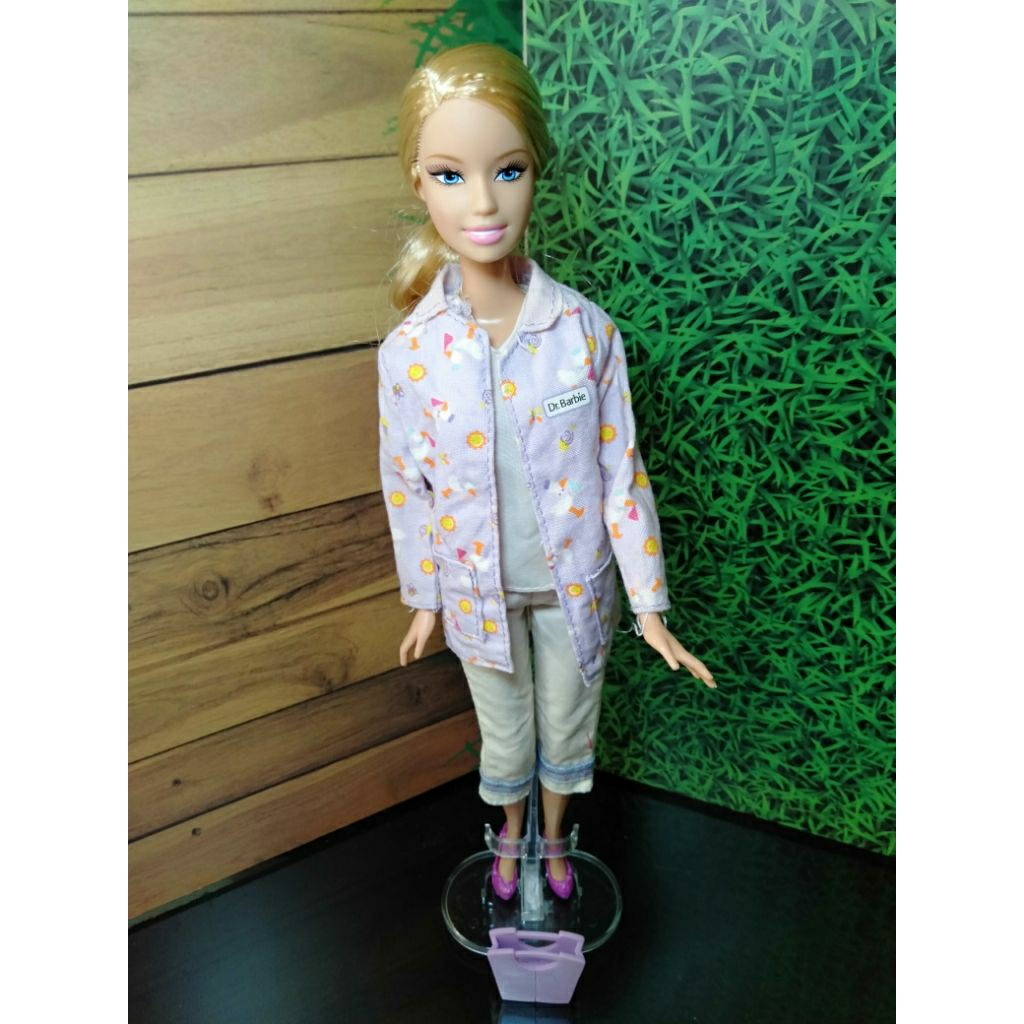 boneka BARBIE ORIGINAL ASLI. DAPAT BONEKA, BAJU, SEPATU , TAS