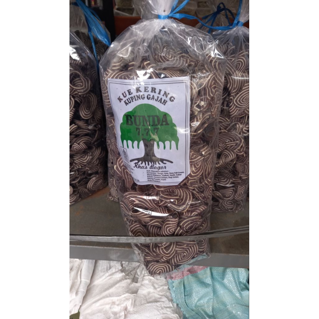 Kue Kering Kuping Gajah Balan