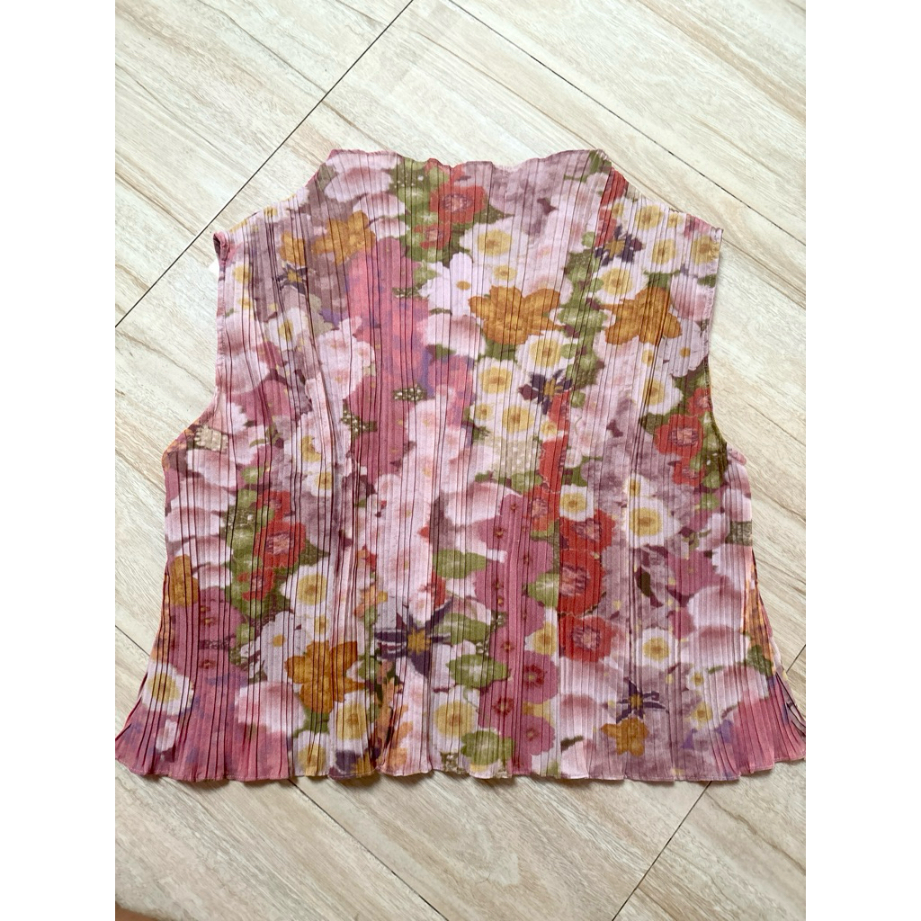 preloved atasan pleatssi