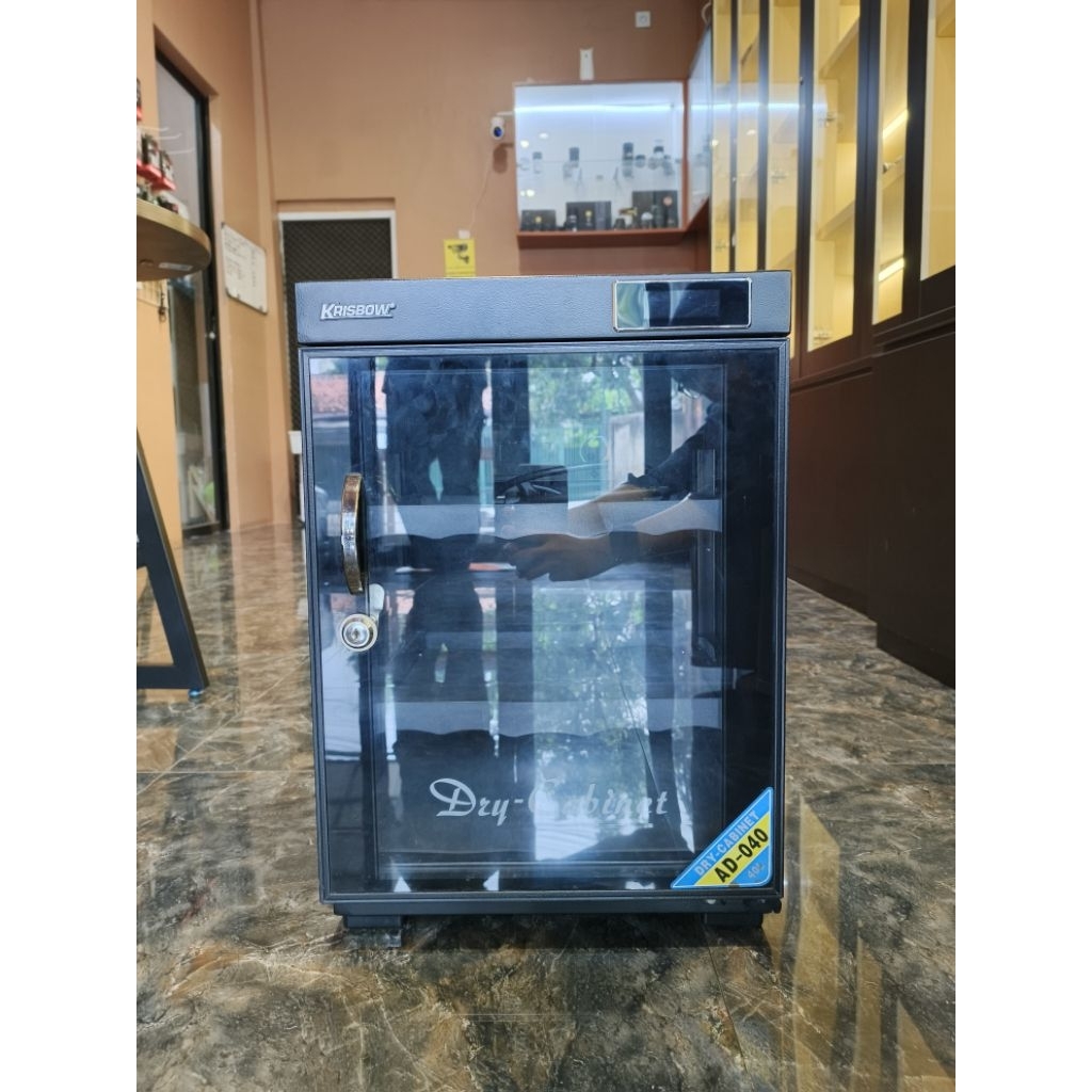 DRY CABINET KRISBOW 40L GOOD CONDITION