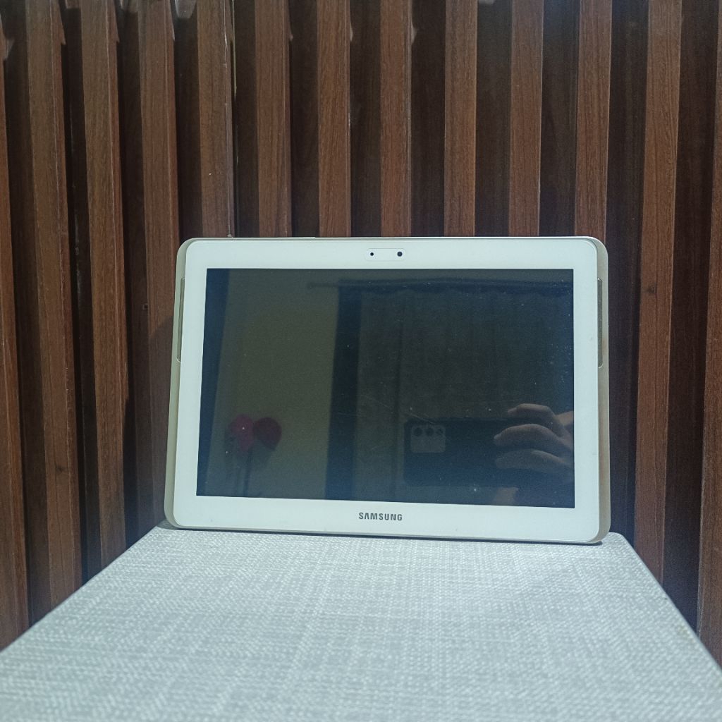 Second Samsung Galaxy Tab 2 10.1 P5100 1/16Gb Sim Card+Wifi