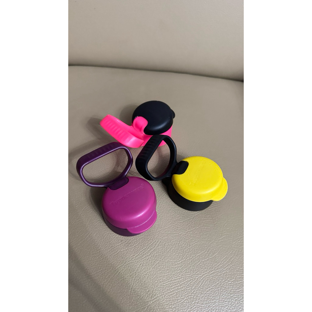 PRELOVED BEKAS TUTUP BOTOL TUPPERWARE FLIP FLOP 2L
