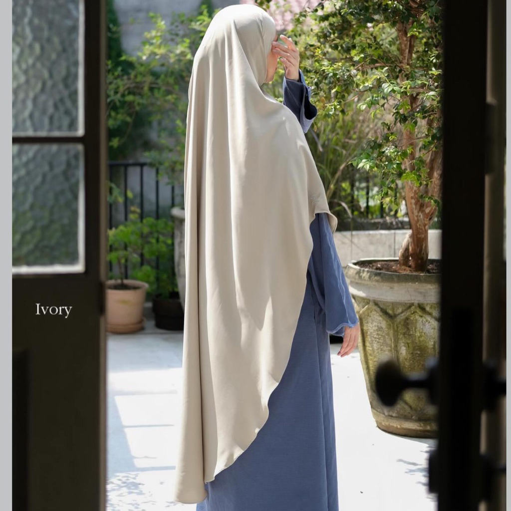sold hayya khimar aafiya abaya ivory preloved aljenna fuse bahan arabian