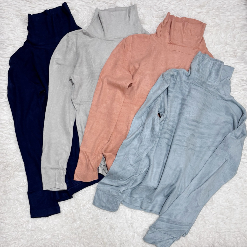 Kaos Turtleneck / Highneck Uniqlo Heattech