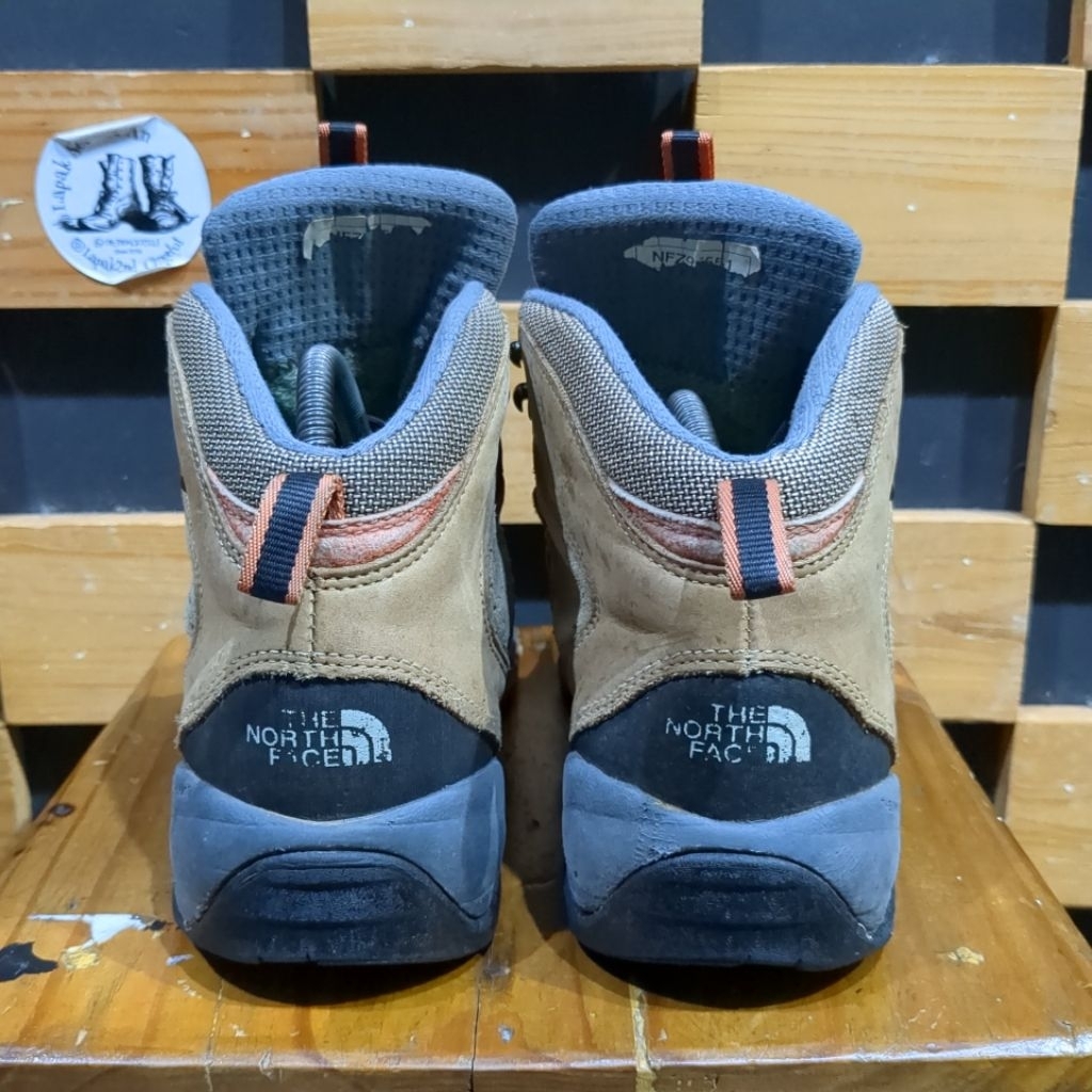 Sepatu Hiking Tnf