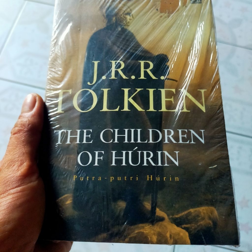 Buku Novel The Children of Hurin