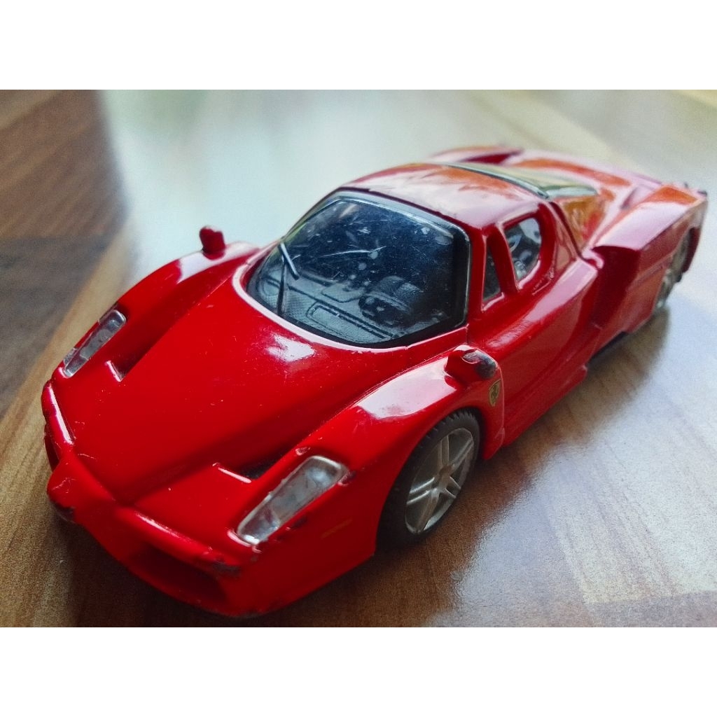 Bburago Diecast Enzo Ferrari 1/64 loose