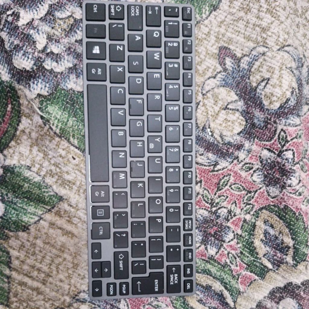 Keyboard Toshiba Z30