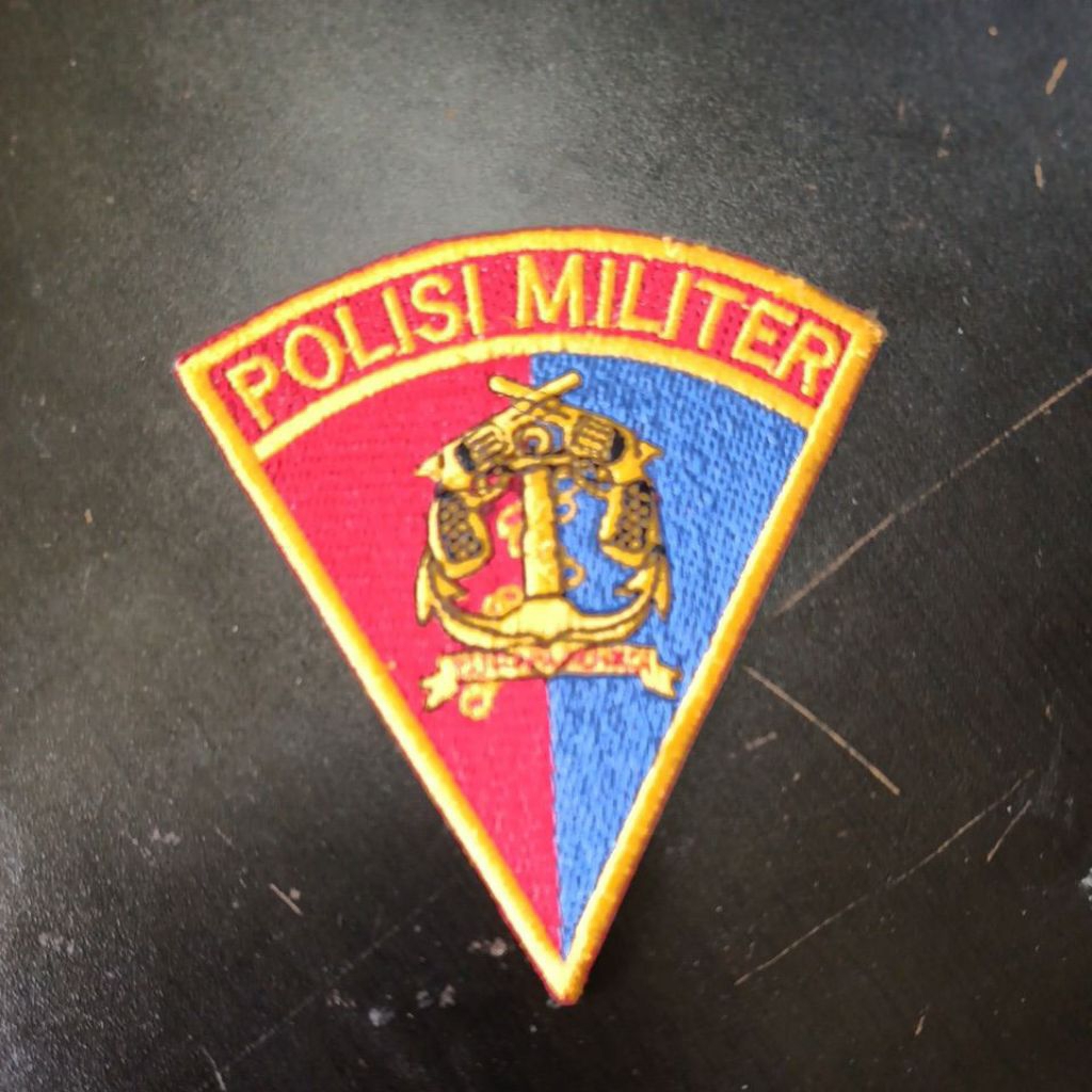 emblem bordir polisi militer