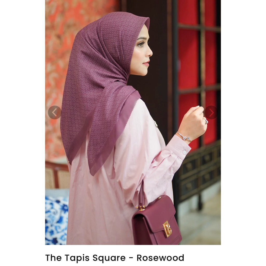 Buttonscarves Tapis Rosewood