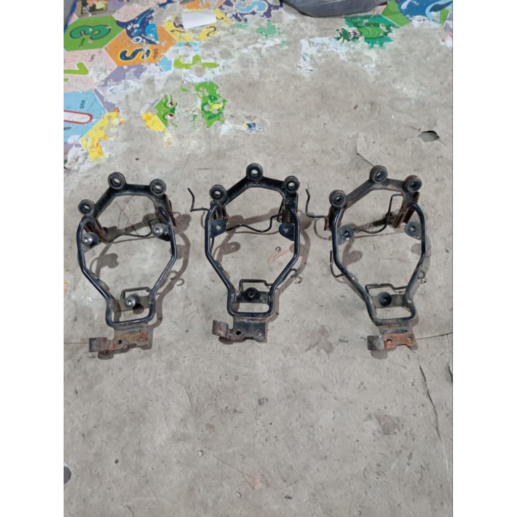 braket dudukan spedometer Yamaha Vixion New NVL original copotan