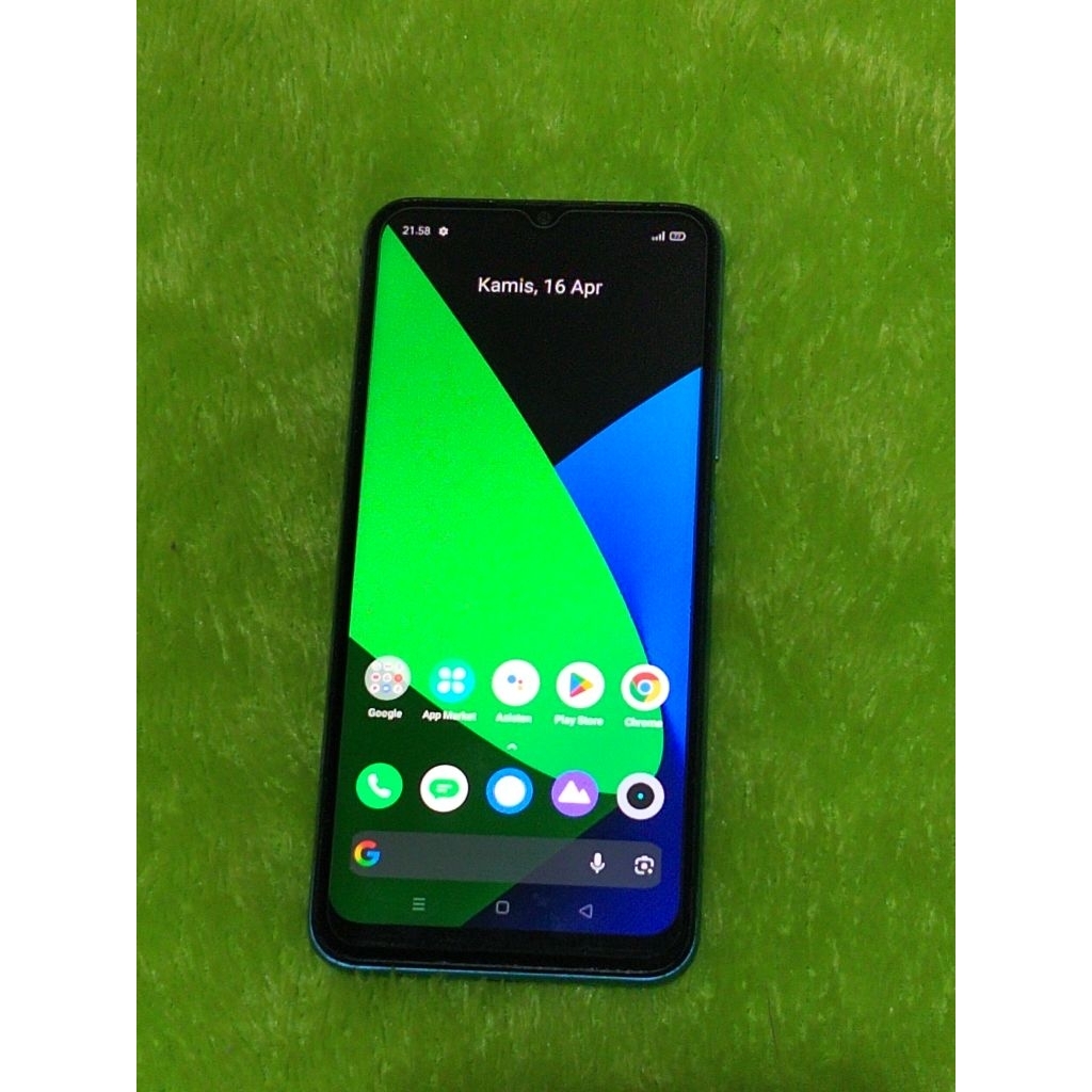 Realme C11 2021 ram 2/32 kondisi normal semuanya siap pake mulus no minus kelengkapan hp charger saj