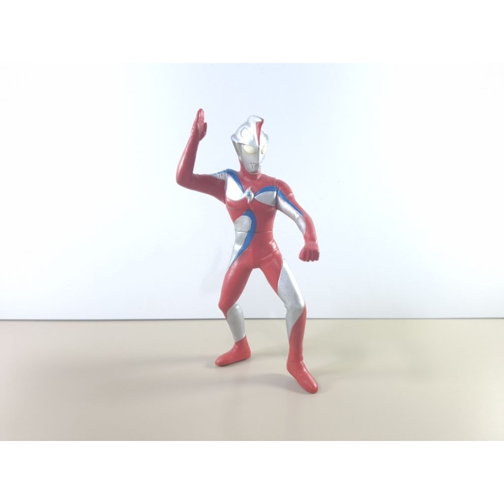 Action Figure Ultraman Cosmos Corona Form Banpresto 15 Cm AM 02