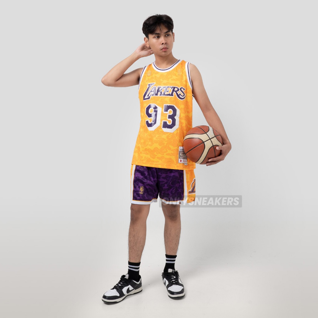 BAPE X MITCHELL NESS LOS ANGELES LAKERS YELLOW