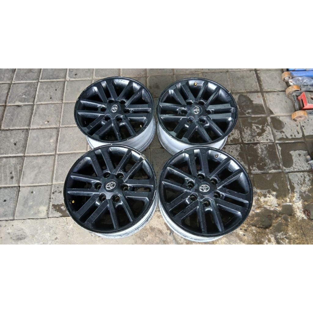 Velg bekas mobil oem copotan fortuner ring 17 lebar 7 baut 6x139.7 velg only