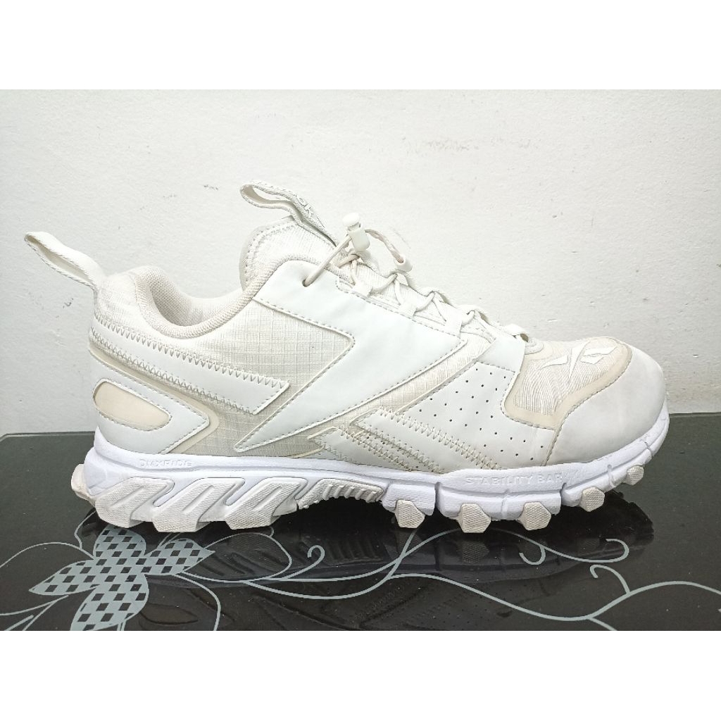 Sepatu Second Ori - Reebok DMX Pert White size 42,5