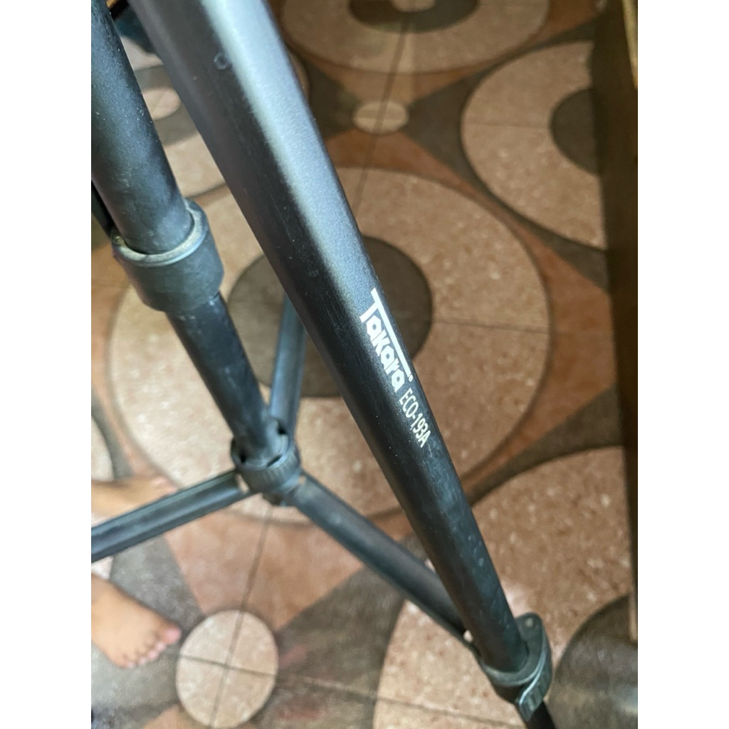 TAS DAN TRIPOD BEKAS LAYAK PAKAI