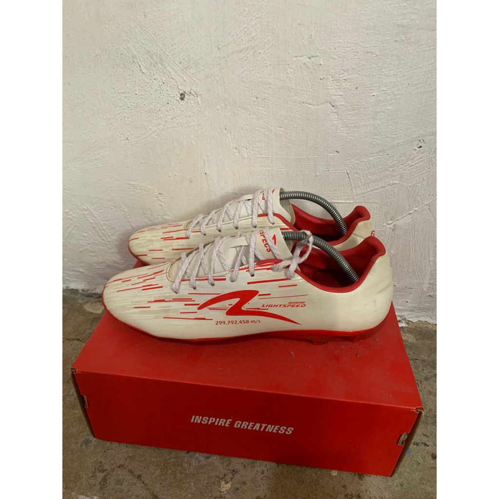sepatu futsal ls reborn