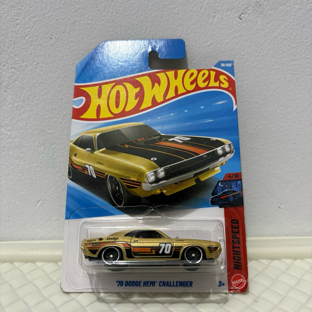 Hot Wheels 70 Dodge Hemi Challenger