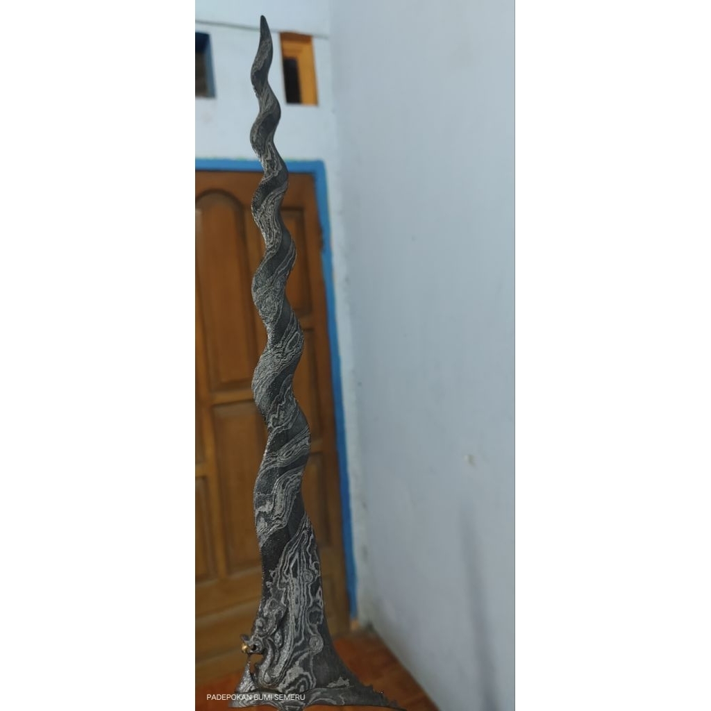 KERIS NOGO SILUMAN