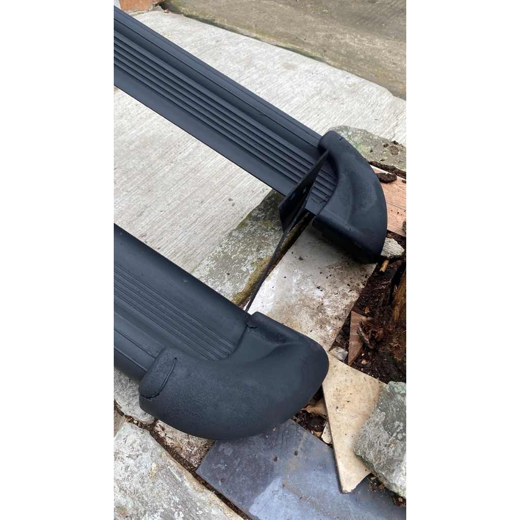 Footstep original daihatsu taruna tahun 1999-2005 all type