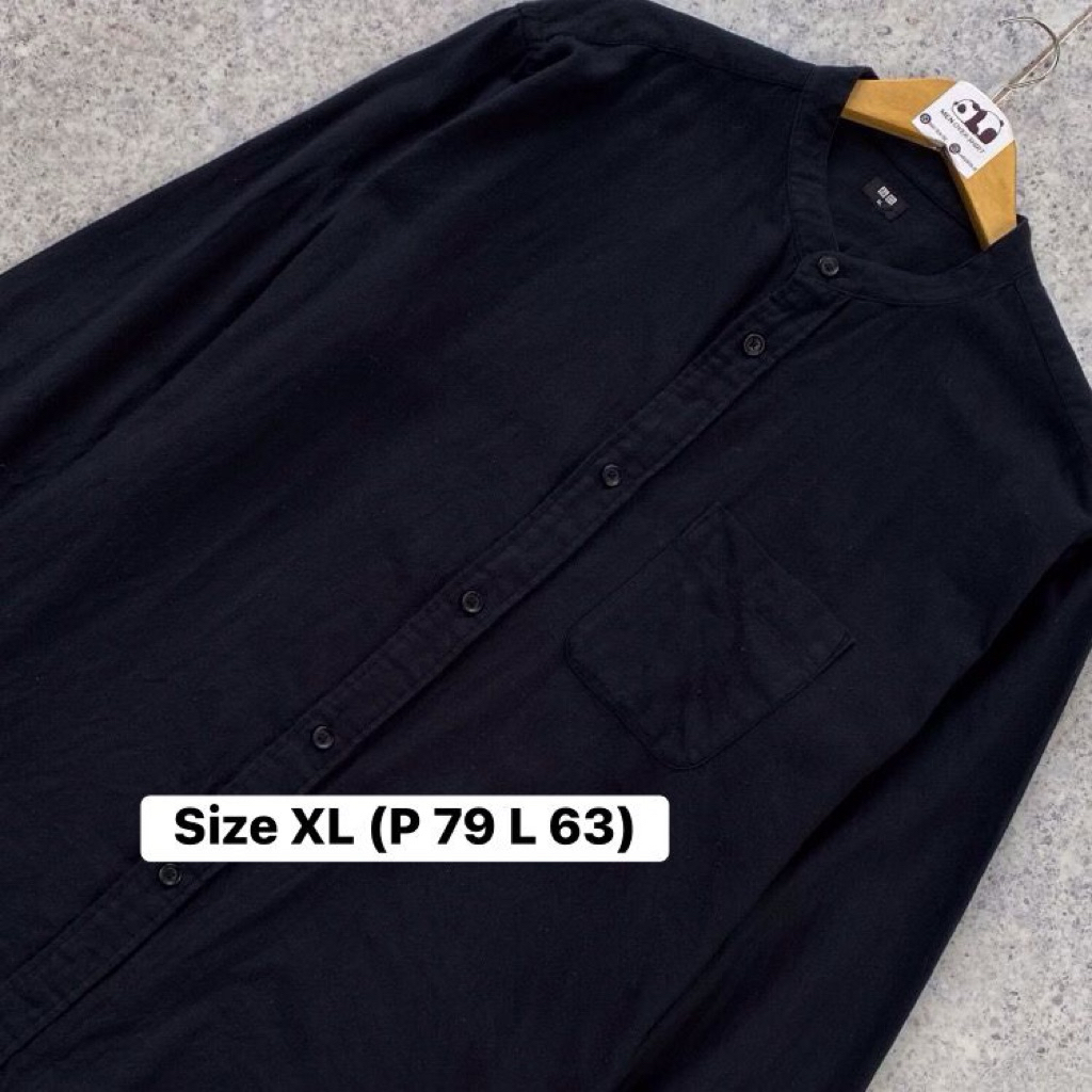 Kemeja Hitam Shanghai Uniqlo