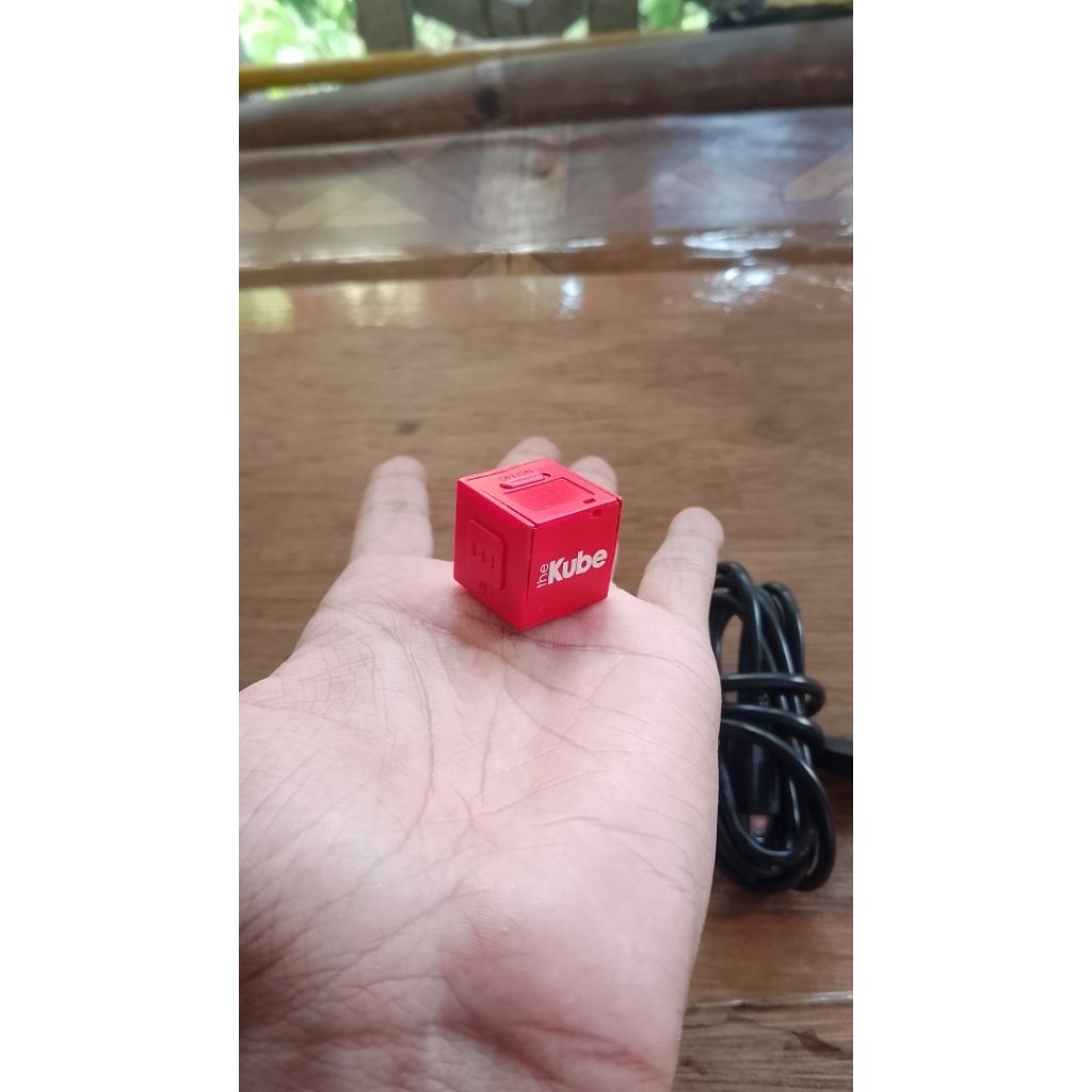The Kube Mp3 Player Red