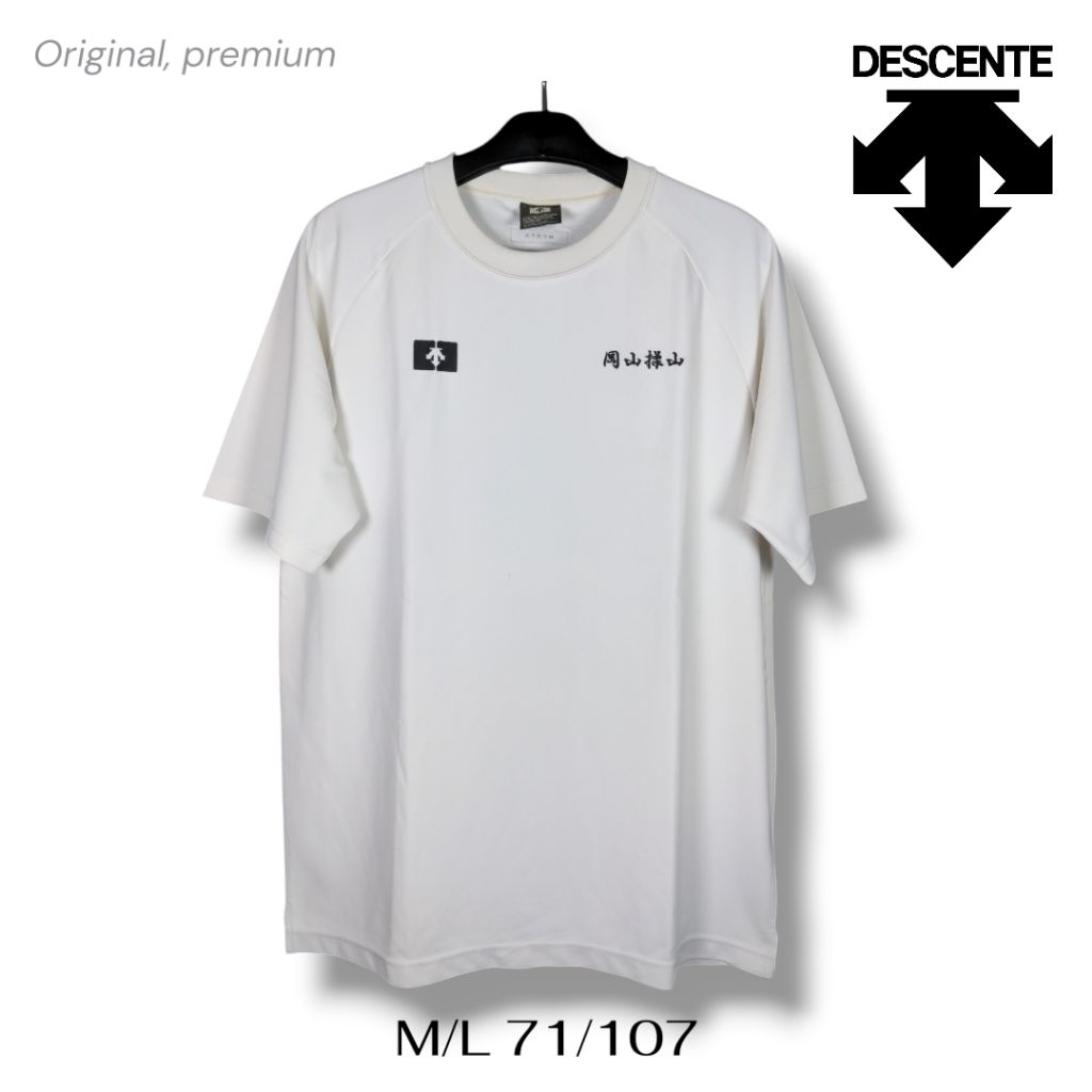 Descente Kaos Olahraga Lengan Pendek Putih Size L Original