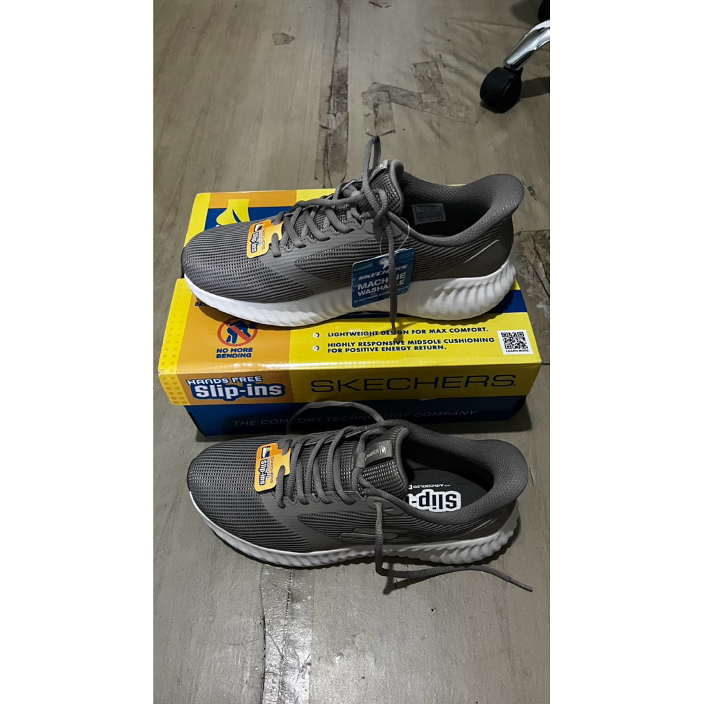 Sepatu Skechers Go Run Slip-Ins Size 42