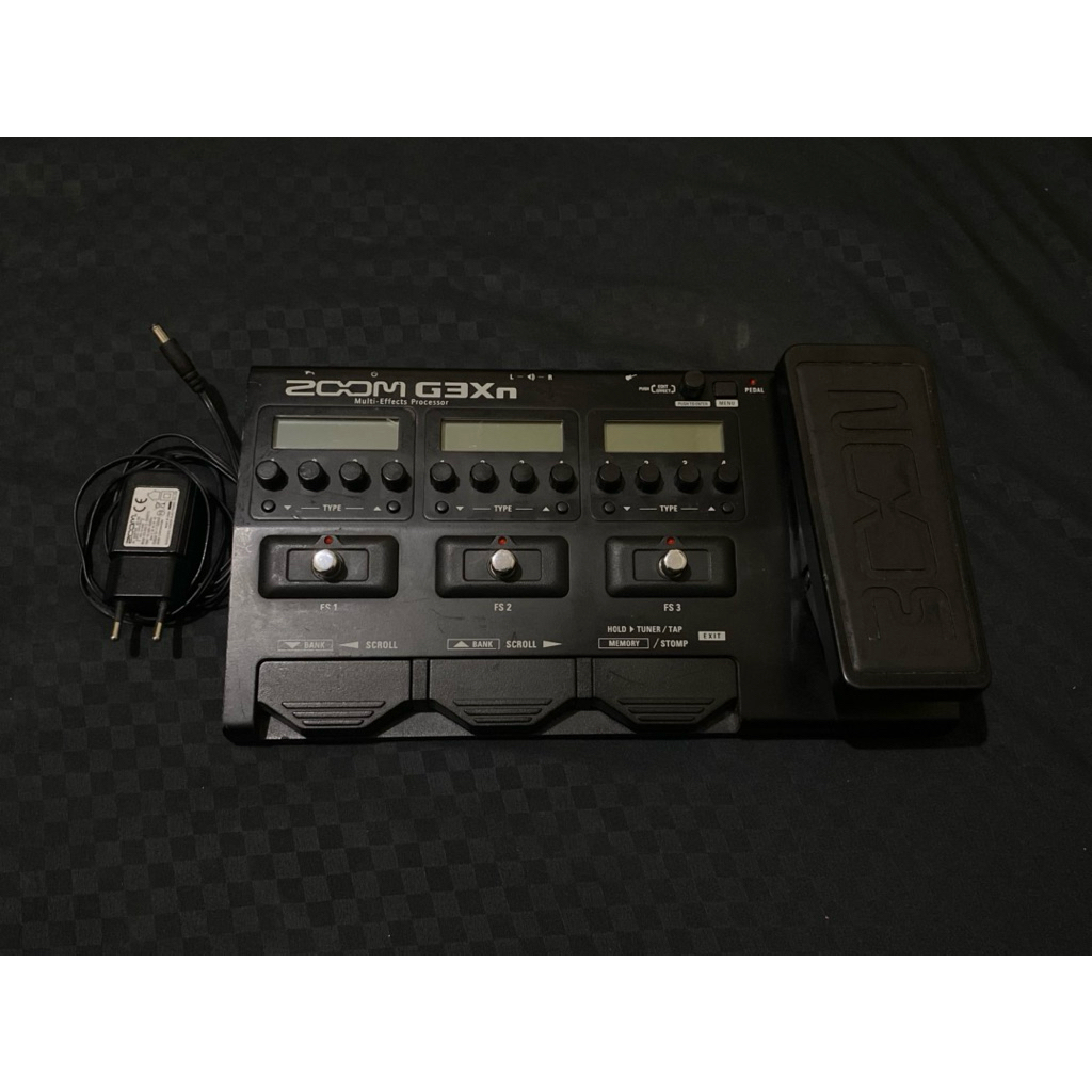 Efek Gitar Zoom G3Xn