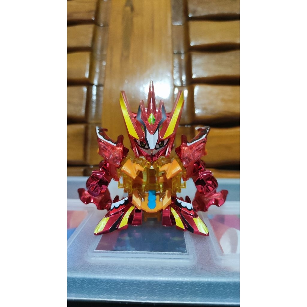 CrossFight B-Daman Rising Dracyan Coat. Red Original Takara Tomy