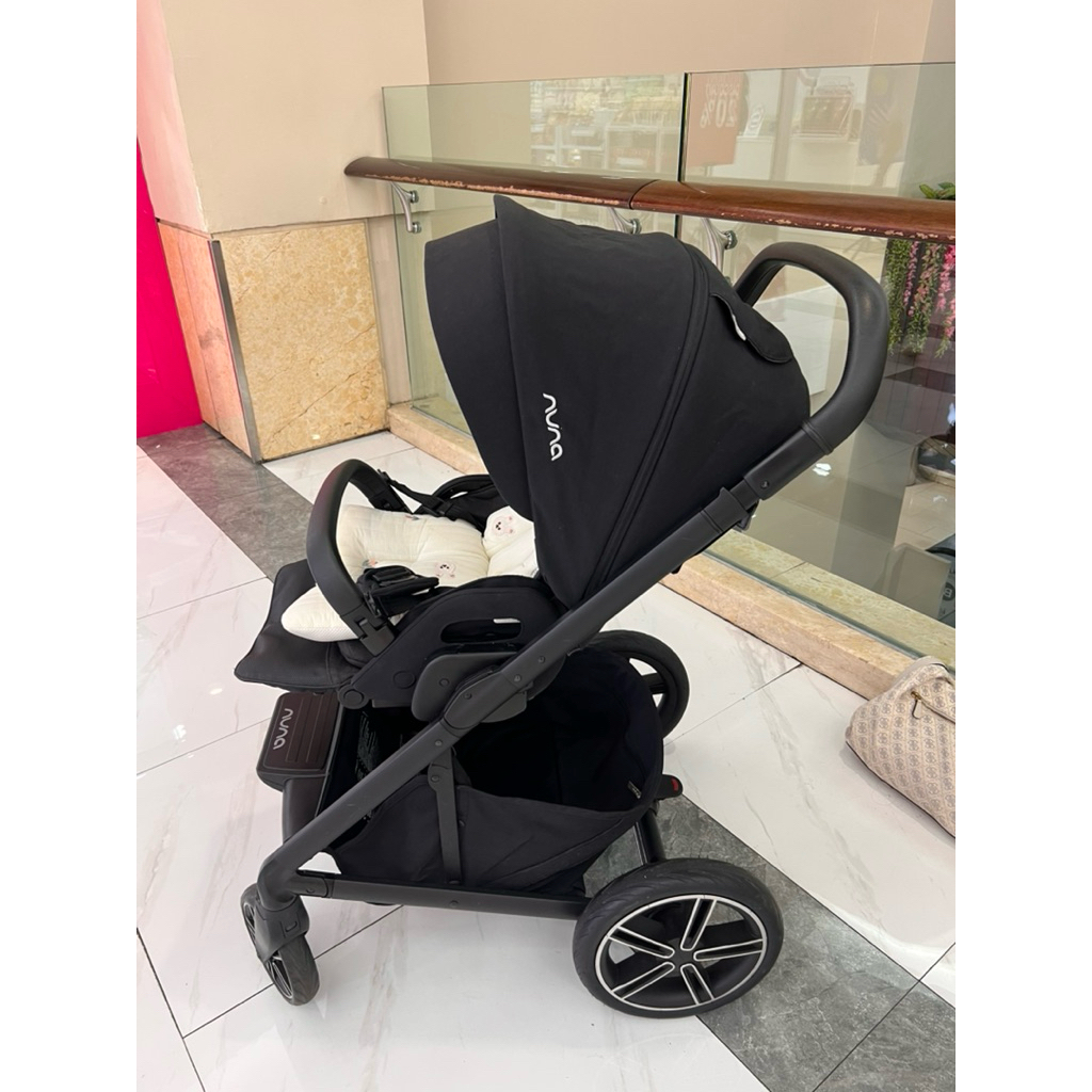 PRELOVED NUNA MIXX LIKE NEW